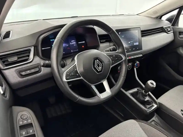 Renault Clio tce 90 — photo 24