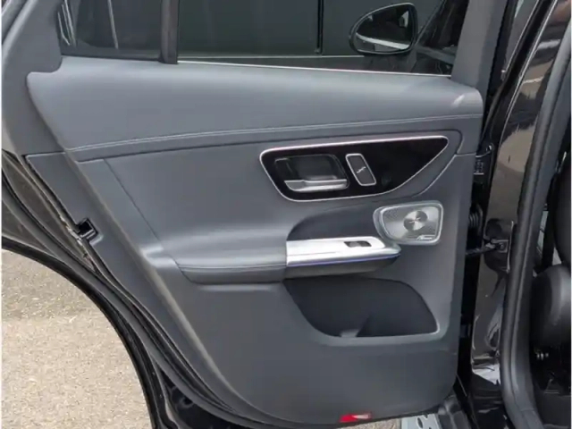 Mercedes Glc 300 e  hybrid eq 4matic — photo 20