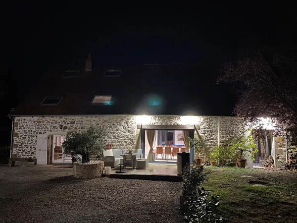 Maison 7 pièces 300 m²