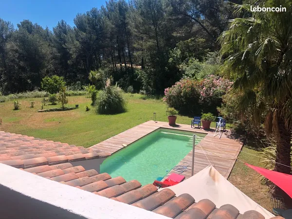 Location meublée villa de standing avec piscine