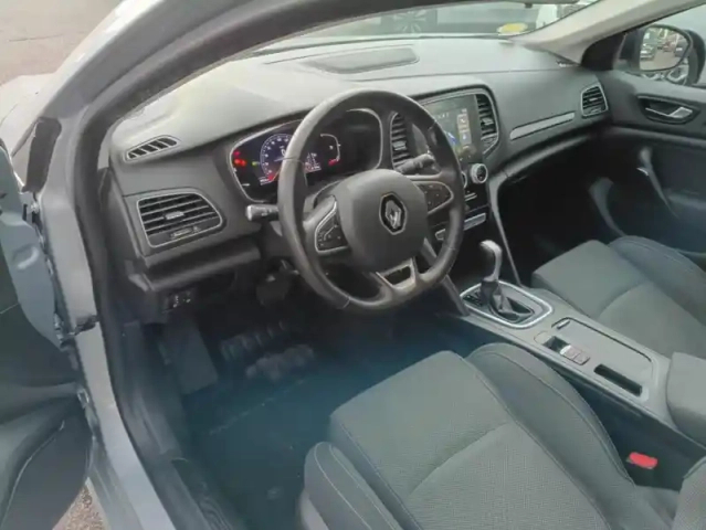 Renault Megane blue dci 115 edc evolution 5p — photo 30