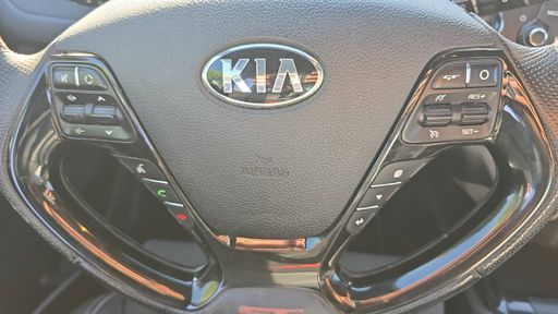 Kia Ceed 1.6 T-GDI 204 - GT – 2014 – 115105 km – Essence – Boîte Manuelle — photo 3
