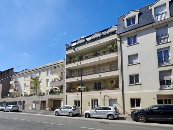 PARKING - VAUJOURS - ER.G2021.01017