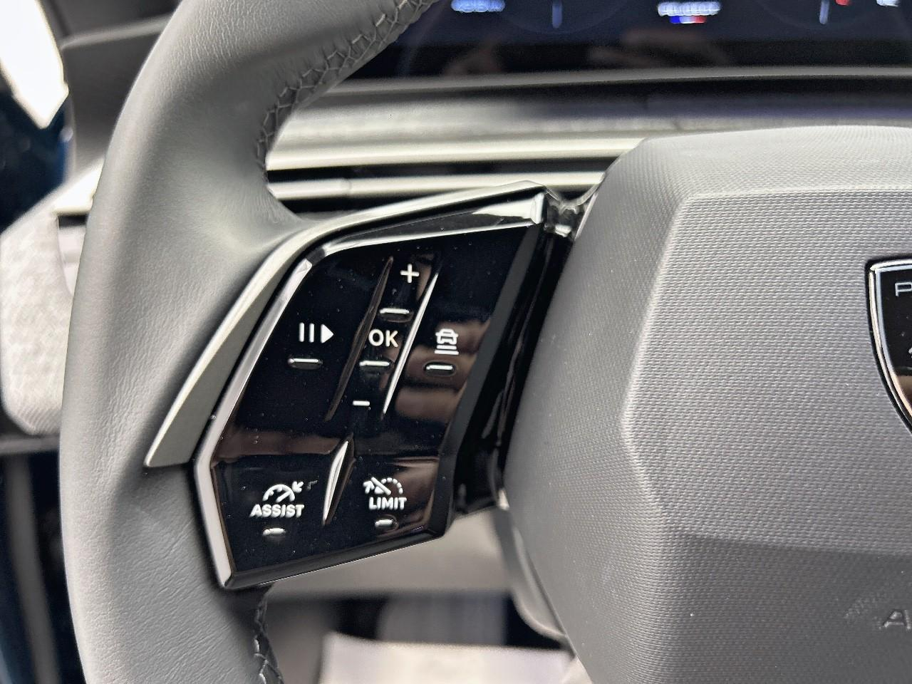 Peugeot 3008 hybrid 145 e-dcs6 allure — photo 24