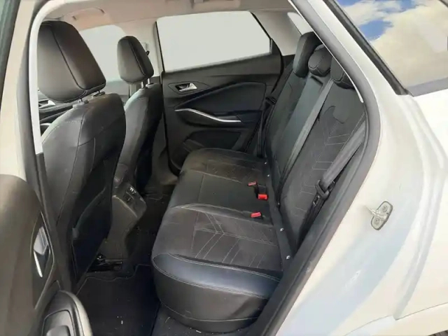 Opel Grandland hybrid 225 ch bva8 — photo 12