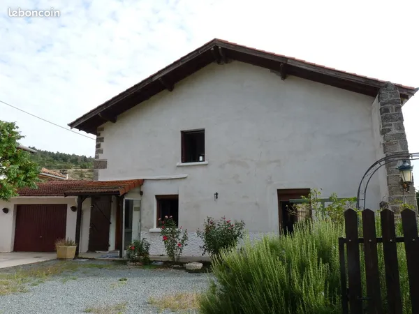 Maison de 110 m2 dans hameau calme