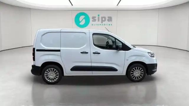 Toyota Proace city medium 1.5l 130 d-4d — photo 84