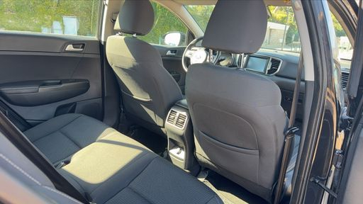 Kia Sportage 1.7 CRDi 115 - Active Business – 2016 – 75536 km – Diesel – Boîte Manuelle — photo 12