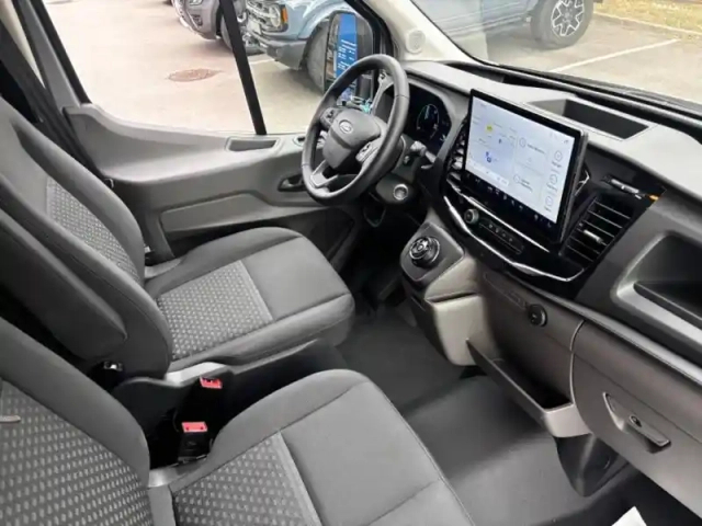 Ford Transit 2t fg pe 350 l3h2 135 kw batterie 75/68 kwh trend business — photo 9
