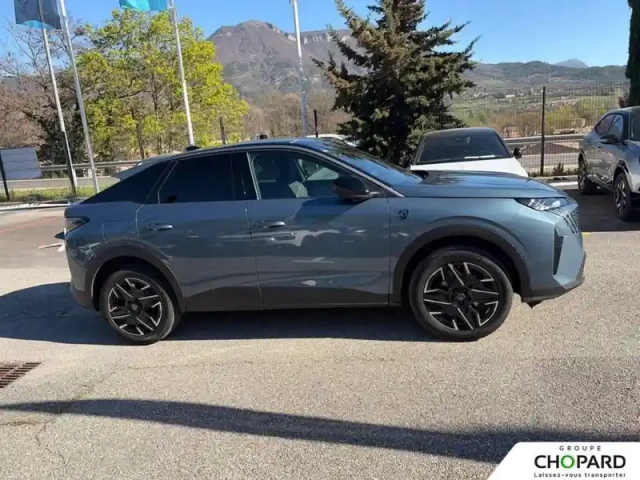 Peugeot 3008 hybrid 145 e-dcs6 — photo 31