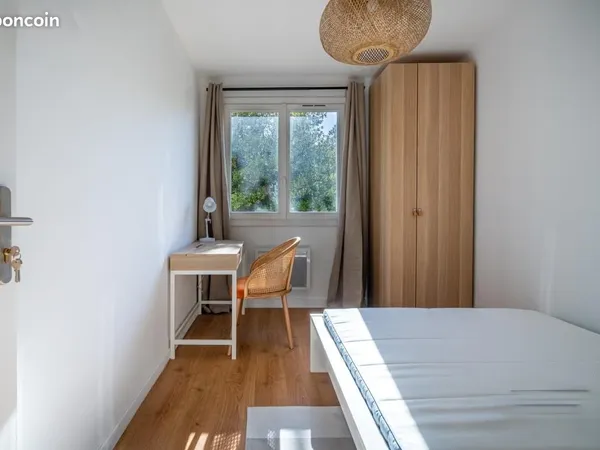 Chambre 4 pièces 63 m²