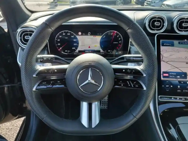 Mercedes Glc 300 de 4matic amg line — photo 41