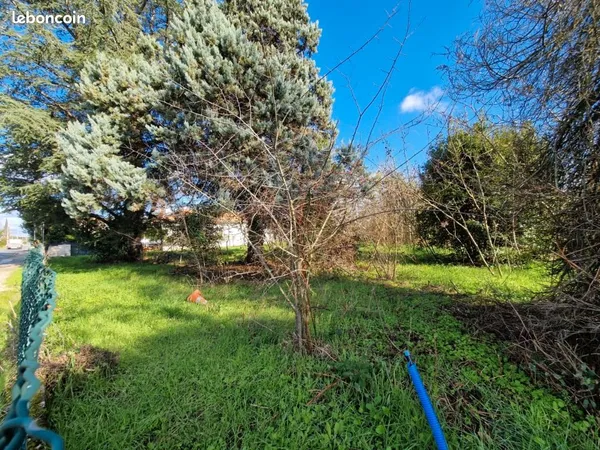Terrain 560 m² Saint Loubes