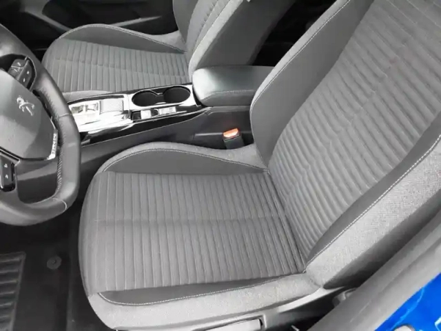 Peugeot 208 electrique 50 kwh 136ch — photo 5