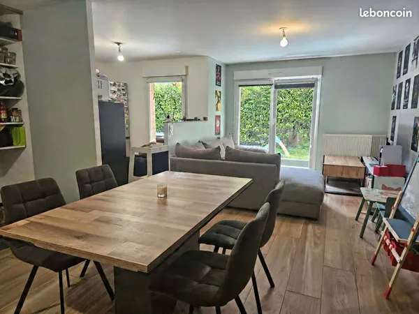 Appartement rdc avec jardin, 2 chambres