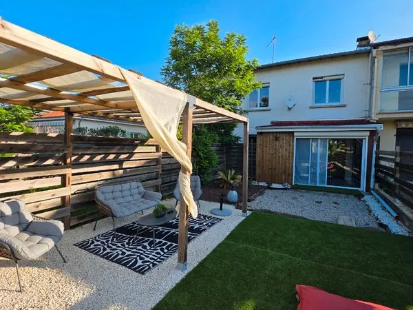 Appartement 47 m2 jardin et parking