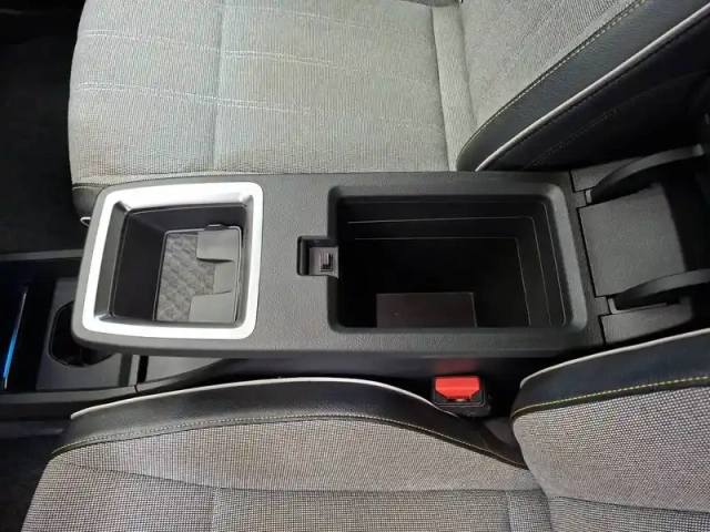 Renault Megane e-tech ev60 220 ch optimum charge — photo 24