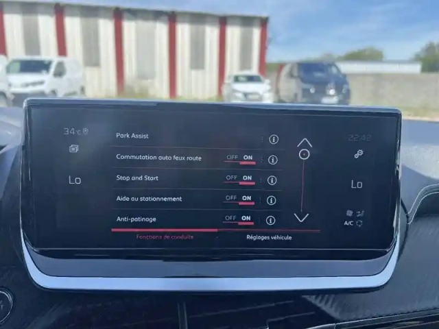 Peugeot 208 puretech 100 s&amp;s bvm6 — photo 17