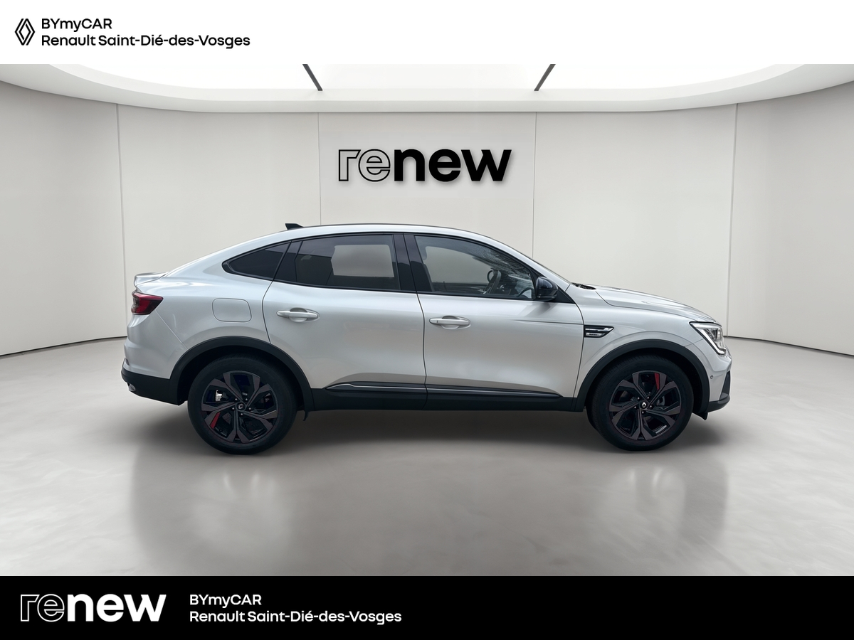 Renault Arkana E-Tech 145 - 21B — photo 6
