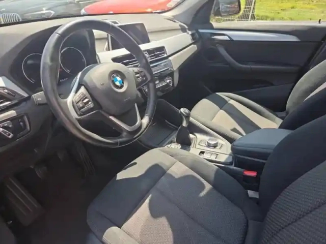 Bmw X1 sdrive18d 150ch business design — photo 4