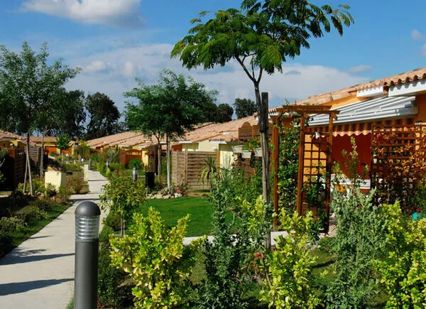 Maison 2 chambres Senioriales® de Rochefort du Gard + patio + parking - Disponible immediatement