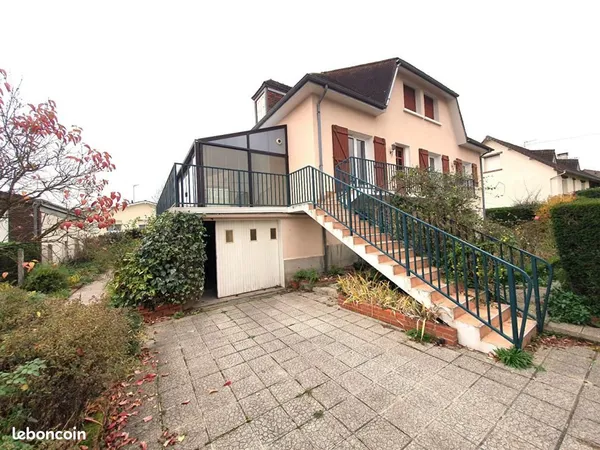 Maison 6 pièces 144 m²