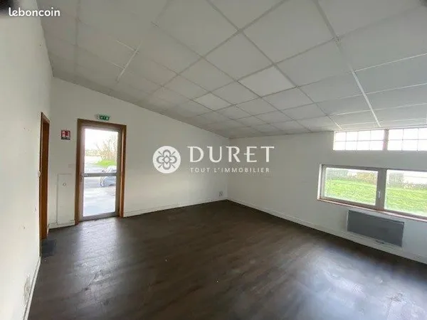 Local 595 m² Challans
