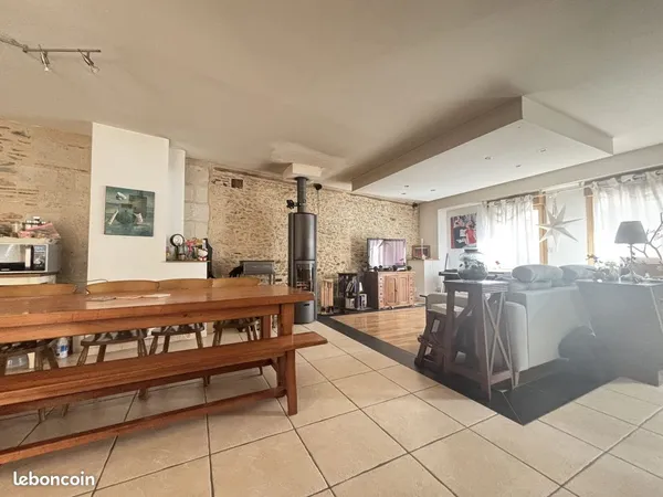 Propriété 7 pièces 155 m²