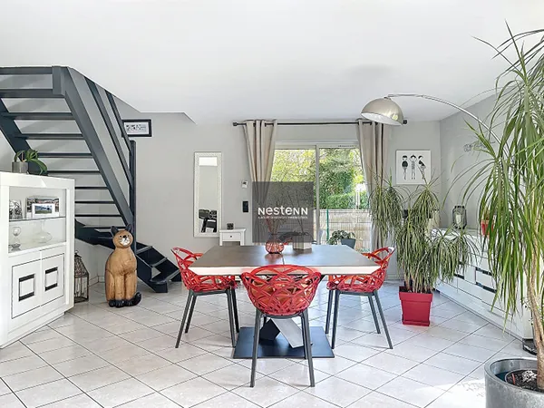 Maison familiale proche bourg à La Chapelle sur Erdre