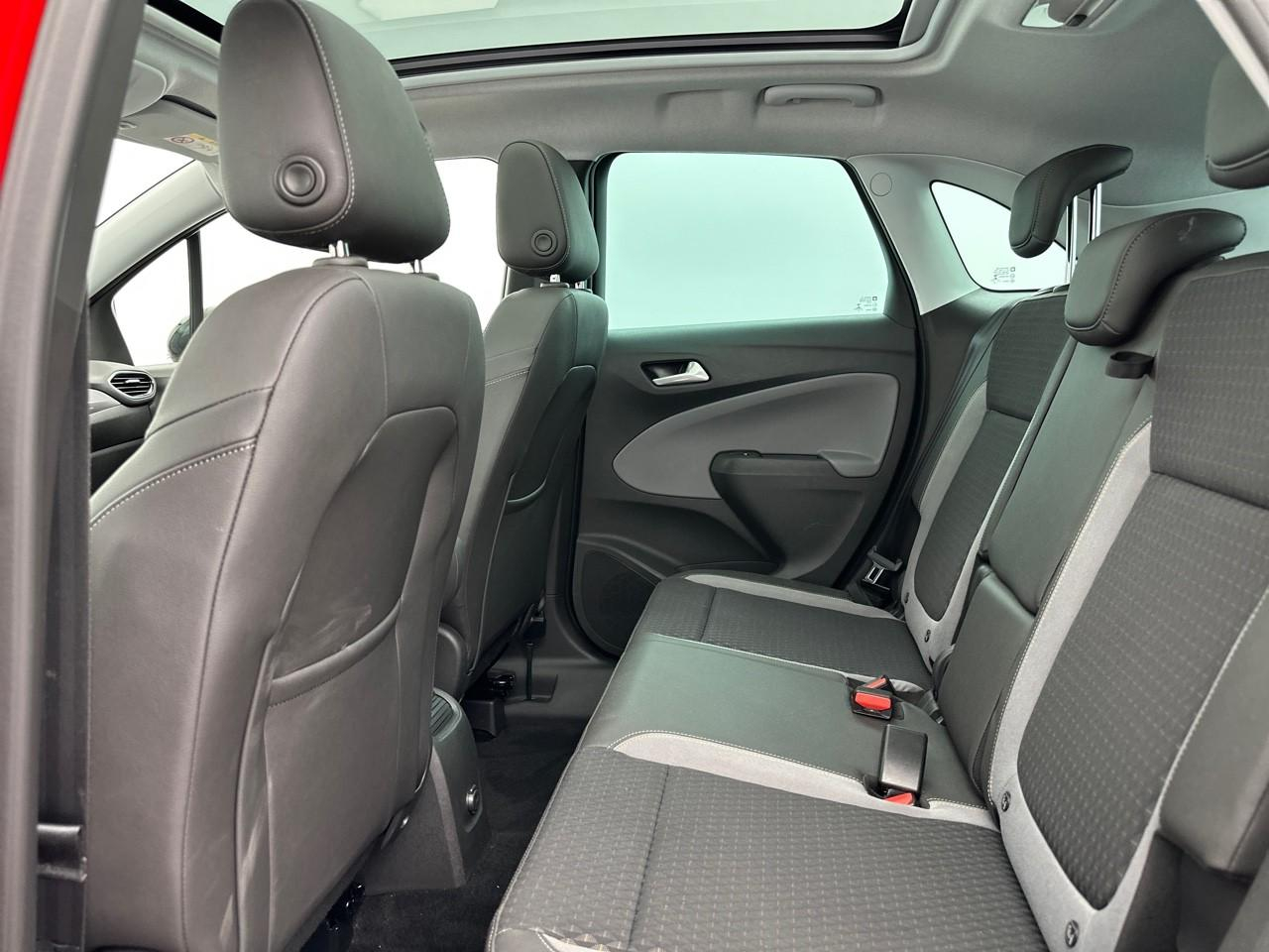 Opel Crossland x 1.2 turbo 130 ch ultimate — photo 12