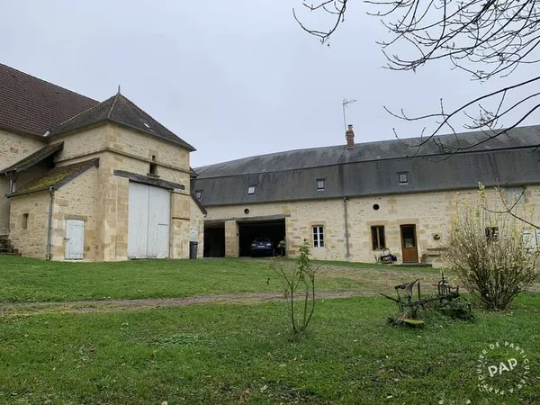 Maison 15 pièces 450 m²