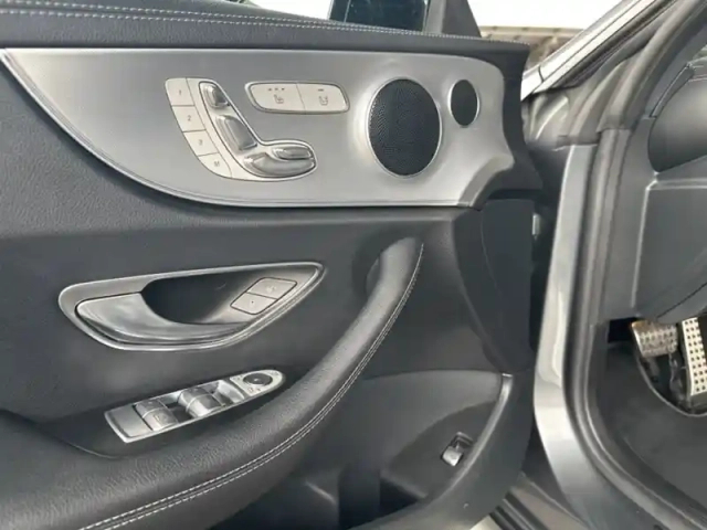Mercedes Cla e 220 d coupé sportline — photo 18