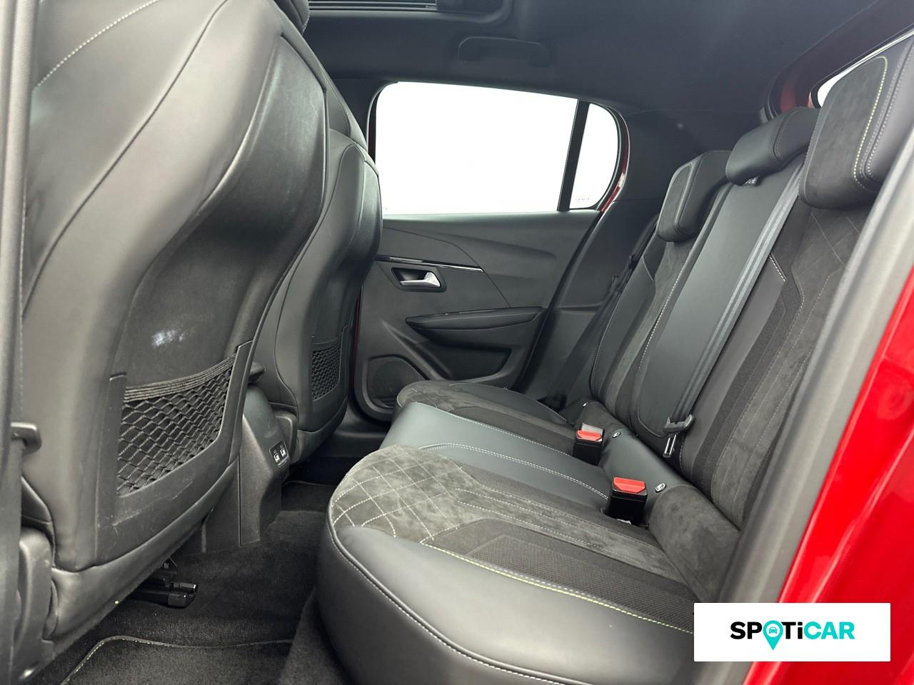 Peugeot 208 e-208 136ch gt pack — photo 10