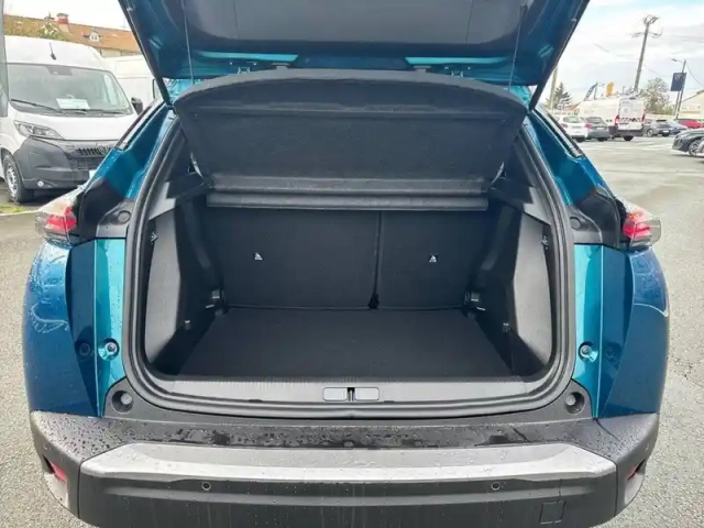 Peugeot 2008 hybrid 145 e-dcs6 — photo 6