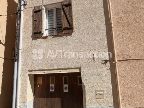 MAISON DE VILLAGE + GRAND GARAGE - ORTAFFA