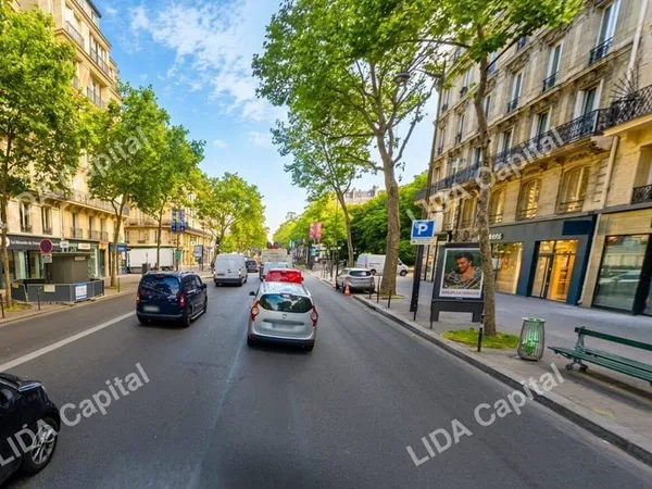 Boutique 196 m²