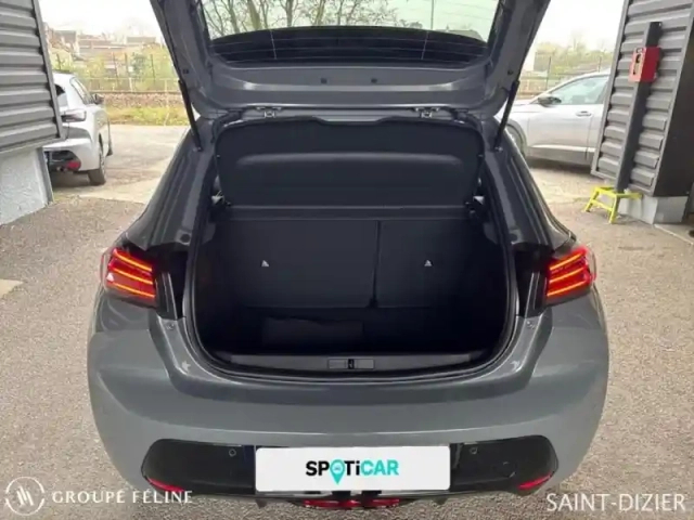 Peugeot 208 e- 136ch gt — photo 6