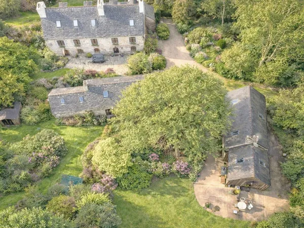 Maison 9 pièces 277 m²
