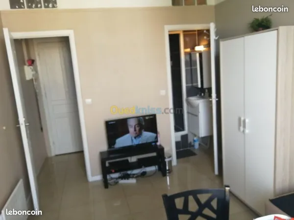 STUDIO 17m2 paris 20eme porte de montreuil