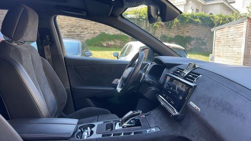 DS DS7 2.0 BlueHDi 180 EAT8 - Performance Line Plus – 2019 – 141642 km – Diesel – Boîte Automatique — photo 11