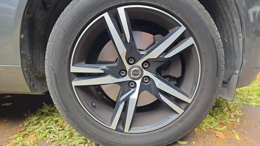 Volvo XC60 2.0 D4 190 Geartronic8 - R-Design – 2018 – 152000 km – Diesel – Boîte Automatique — photo 34