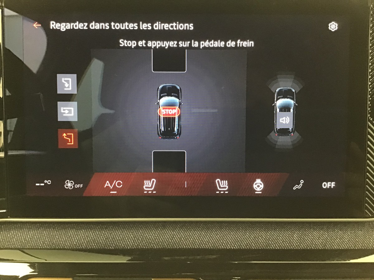 Renault R4 — photo 23