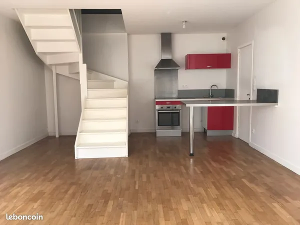 A louer maison de ville T3 de 59 m² avec garage