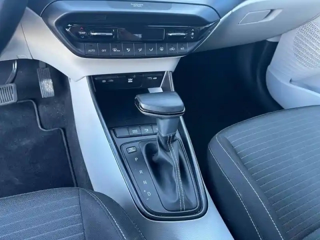 Hyundai I20 1.0 t-gdi 100 dct-7 hybrid 48v — photo 11