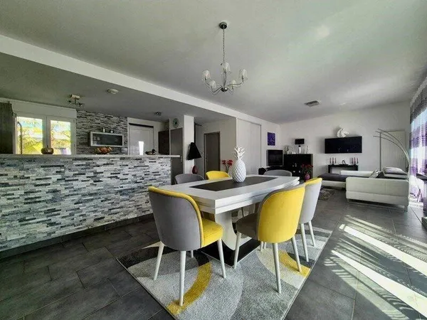 Maison de plain-pied 4 pièces 128 m²