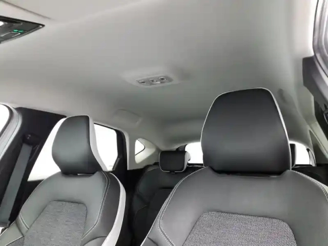Renault Captur tce 90 techno — photo 25