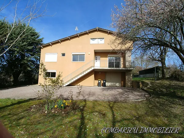 CAUSSADE, maison type 4 - 95m²
