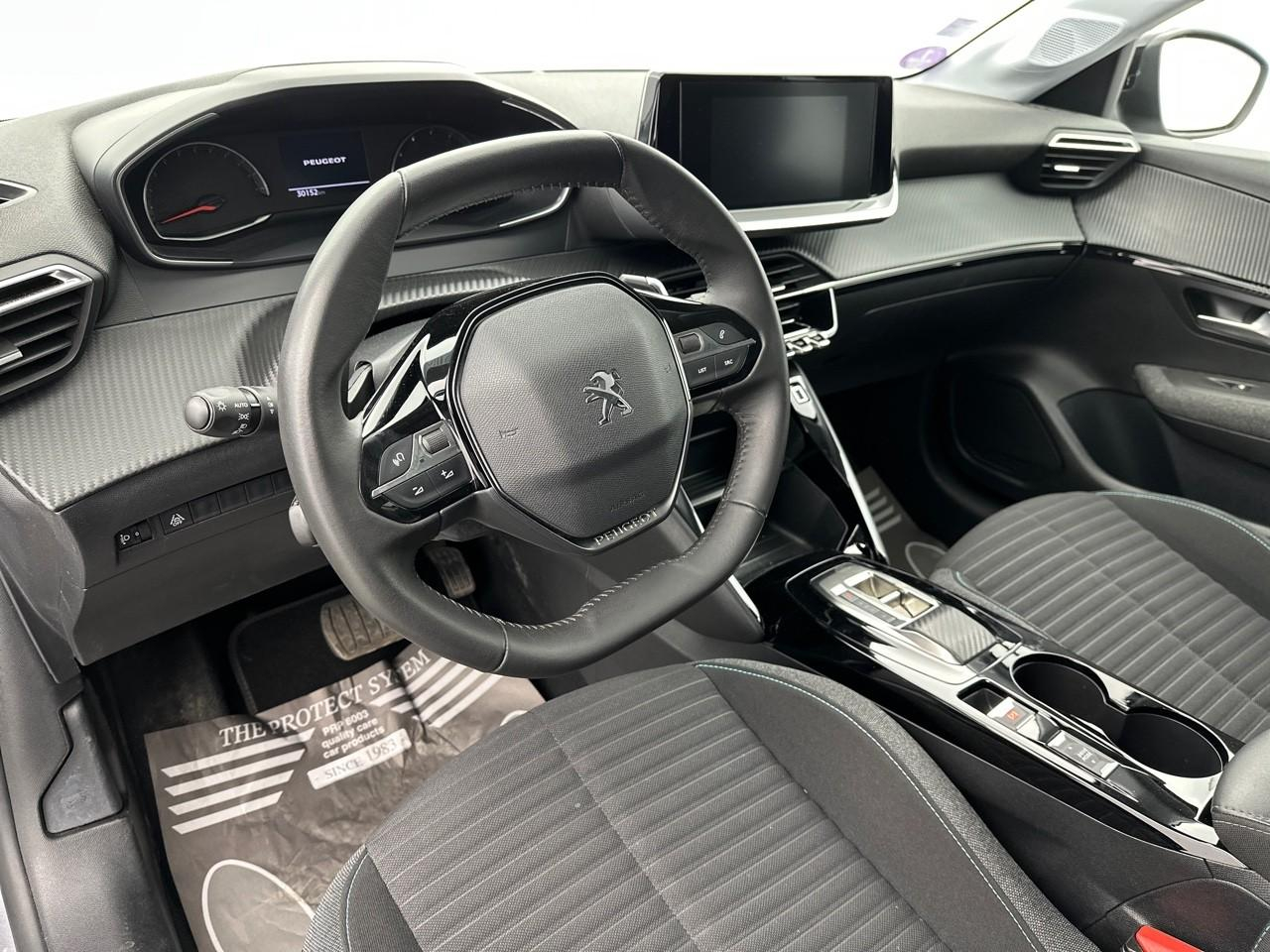 Peugeot 208 puretech 100 s&s eat8 style — photo 8