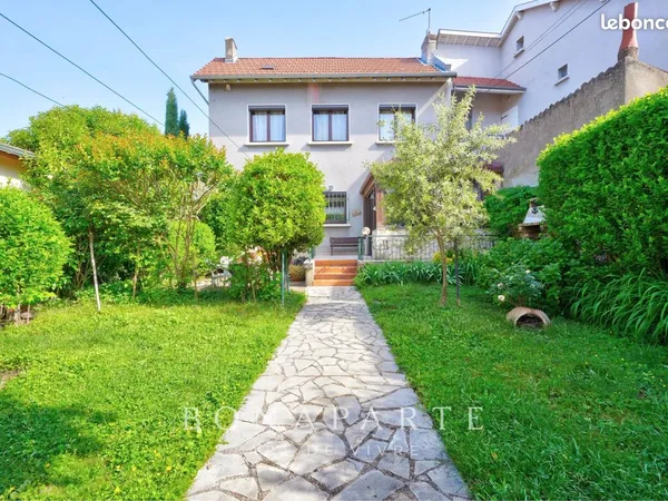 Propriété 4 pièces 70 m²