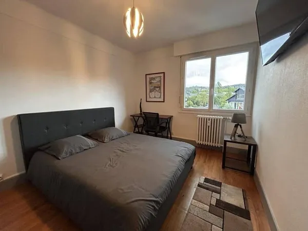 Studio 1 pièce 89 m²